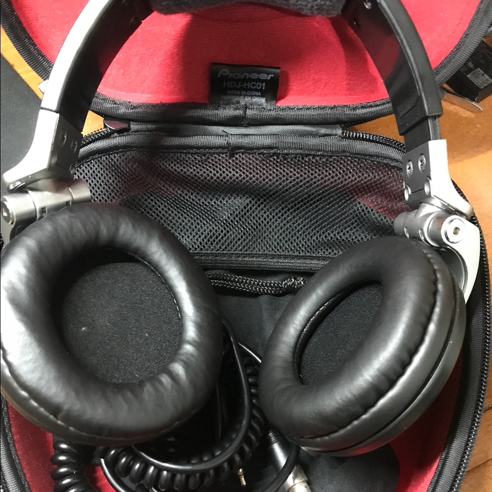 Pioneer DJ headphones
